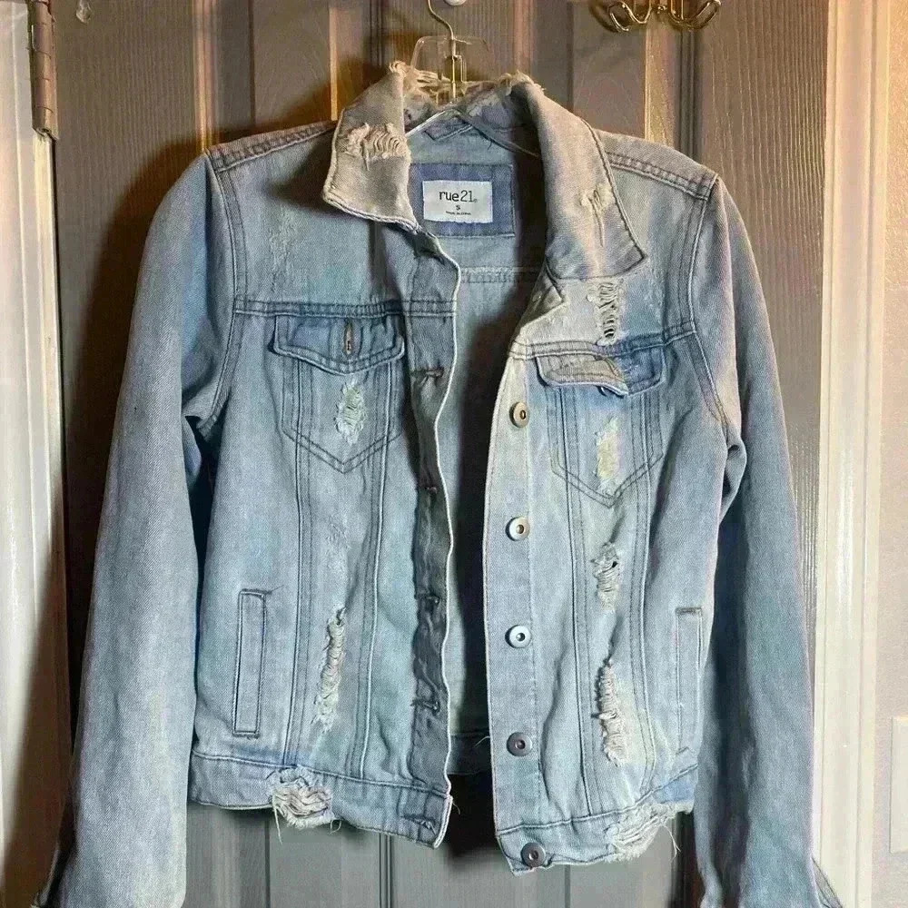 Rue 21 factory distressed blue Jean jacket size small